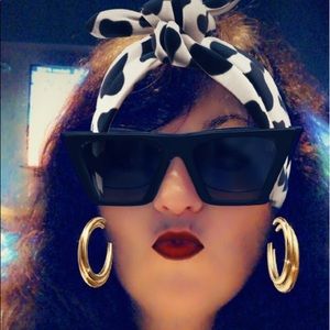 Meet your Posher, Pamela